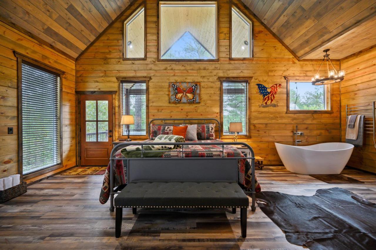 The Adirondack Honeymoon Hot Tub Soaking Tub Wood Burning Fireplace Stephens Gap Εξωτερικό φωτογραφία