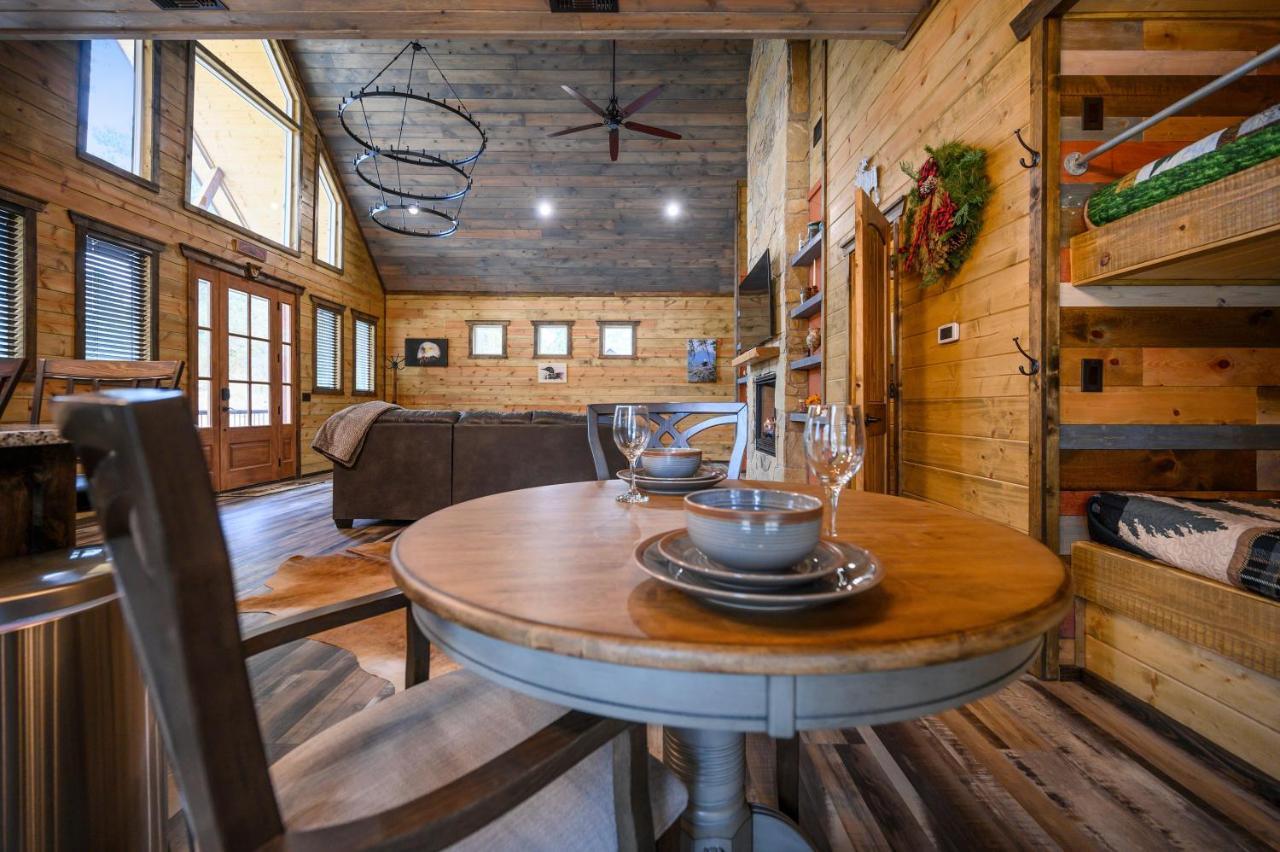 The Adirondack Honeymoon Hot Tub Soaking Tub Wood Burning Fireplace Stephens Gap Εξωτερικό φωτογραφία