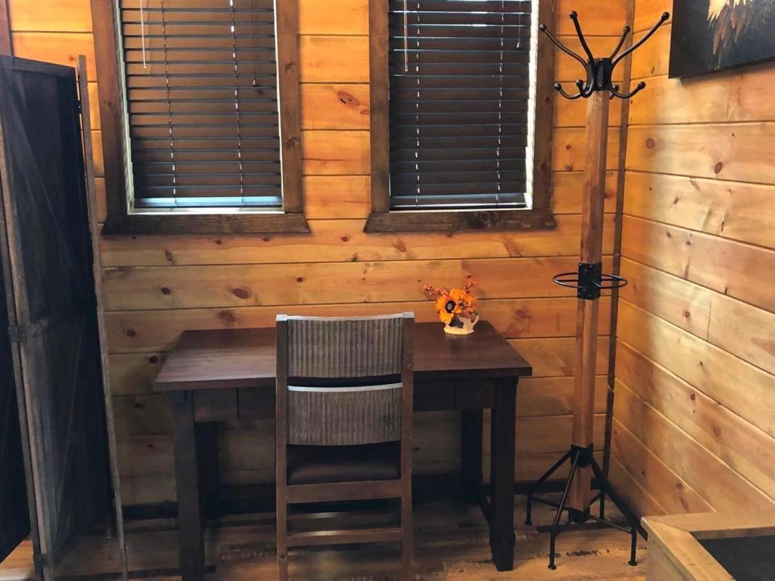 The Adirondack Honeymoon Hot Tub Soaking Tub Wood Burning Fireplace Stephens Gap Εξωτερικό φωτογραφία